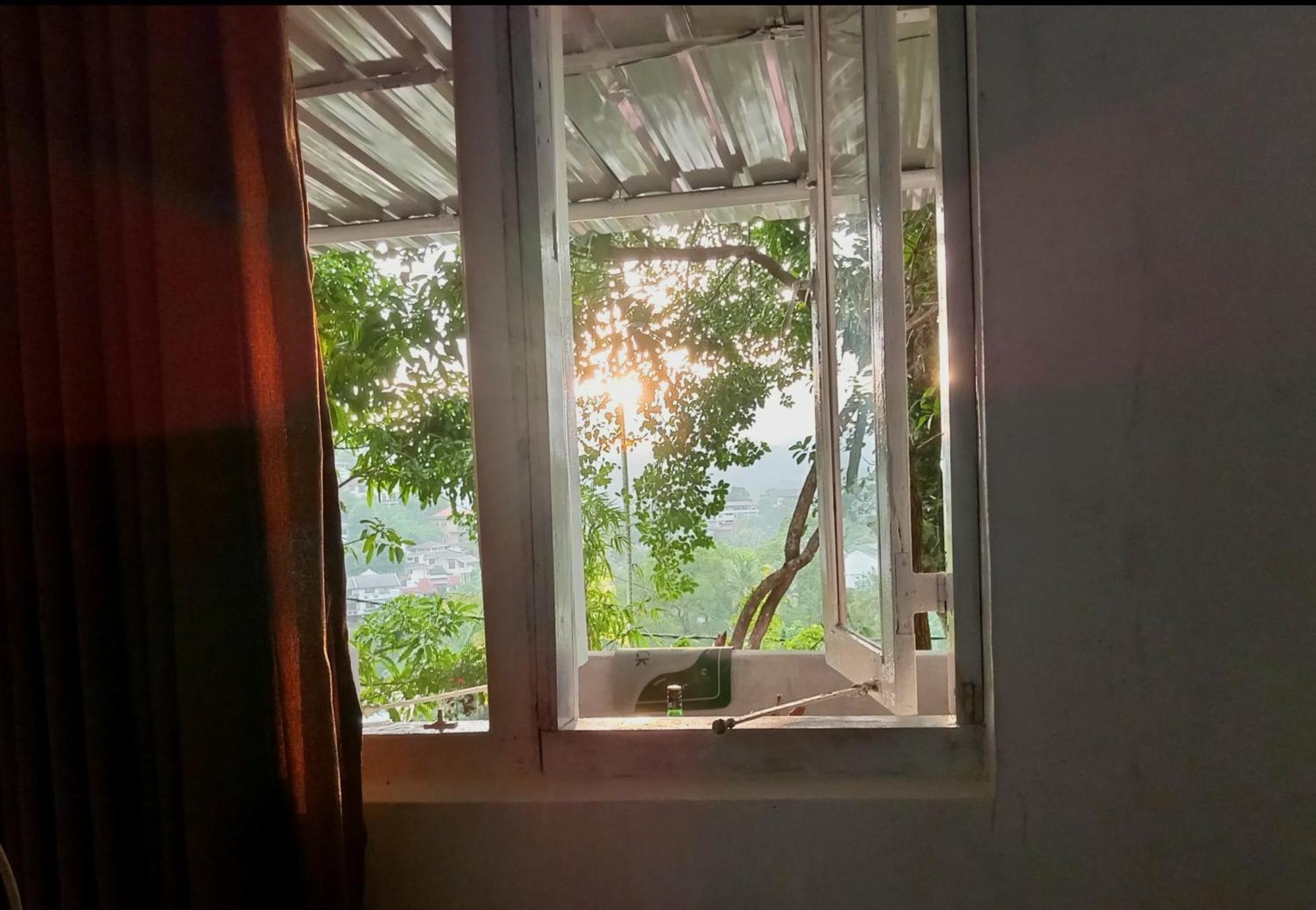 Fly Infinity - Home Stay Kandy Exterior photo